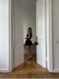 Вечiрня сукня мiнi з оксамиту чорного кольору 35872