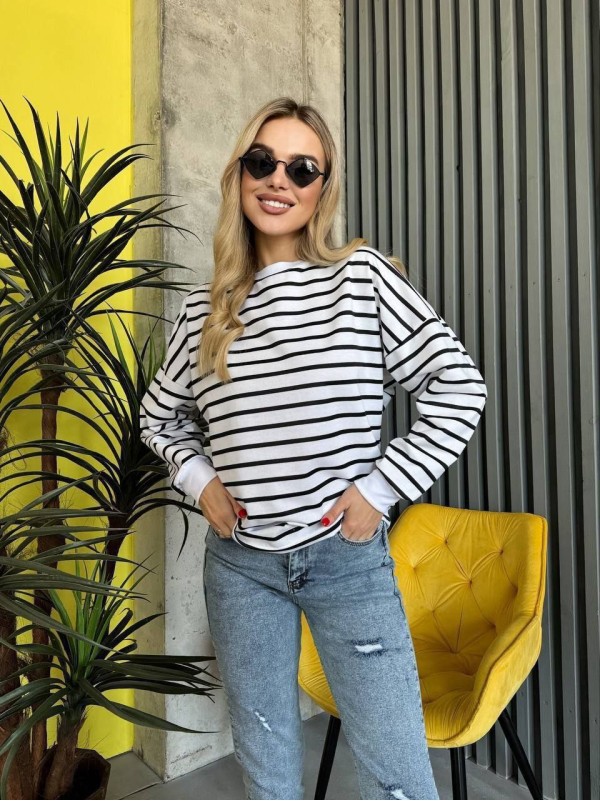 Жіноча кофта в полоску молочного кольору 35874