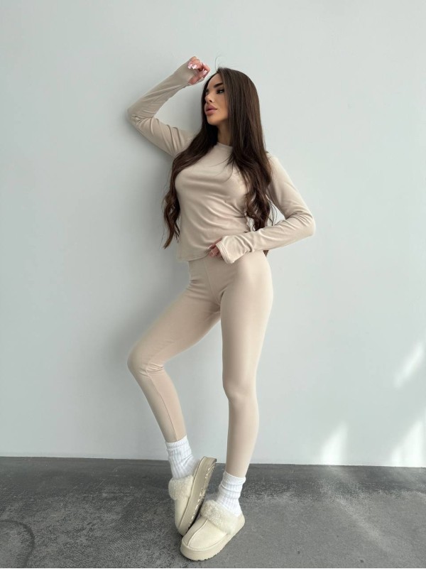 Жіночий базовий термокостюм бежевого кольору 35877