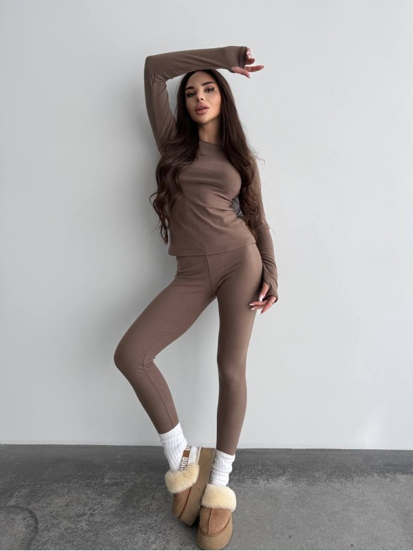 Жіночий базовий термокостюм кавового кольору 35880