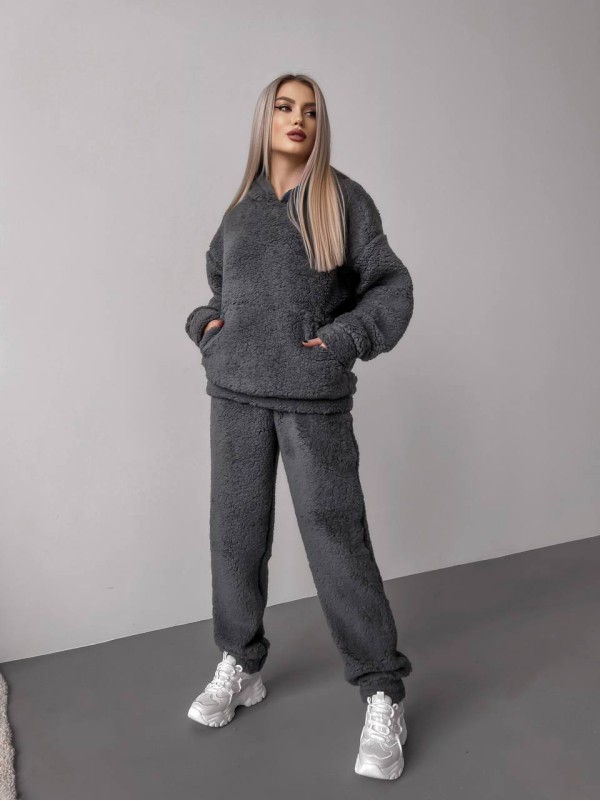Жіночий теплий костюм з хутра Теддi графiтового кольору 35886