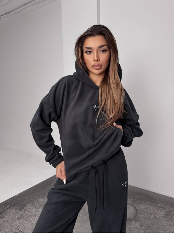 Жіночий костюм флісовий з капюшоном графiтового кольору 35897
