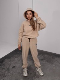 Жіночий костюм флісовий з капюшоном бежевого кольору 35900