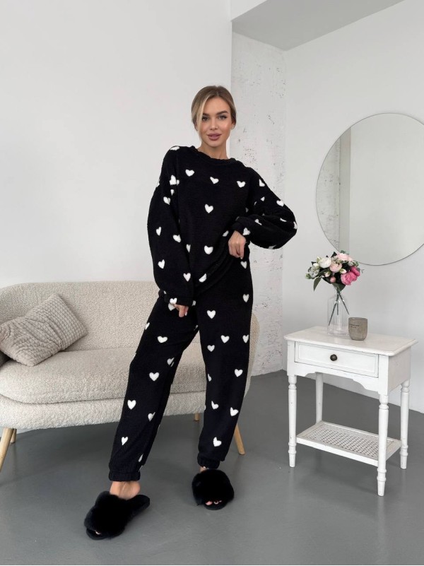 Жіночий теплий домашній костюм в сердце чорного кольору  35915