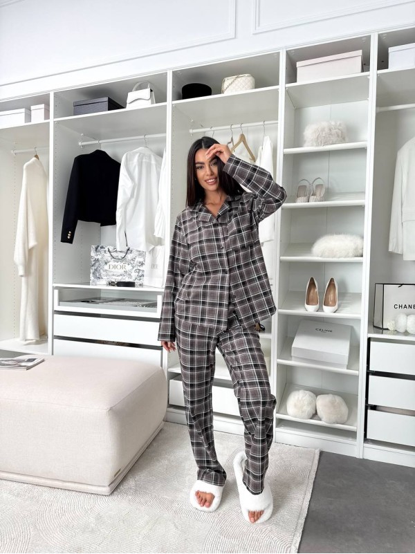 Жіночий домашній костюм в клiтину з фланелi графiтового кольору  35922