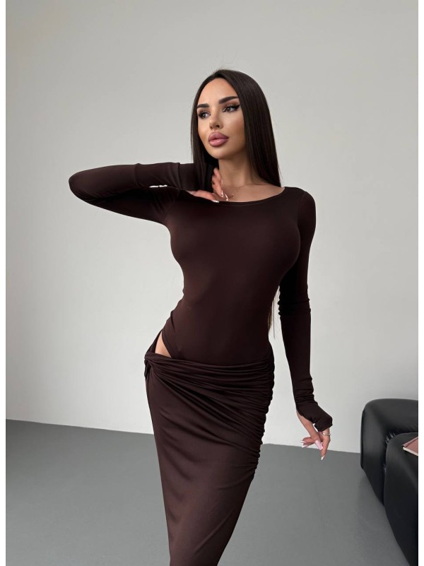 Жіночий вечірній костюм (боді+спідниця максі) коричневого кольору 35931