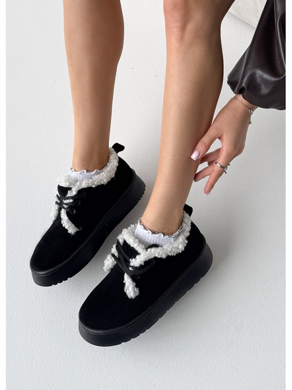 Жіночі черевики сноубутси з натуральної замші чорного кольору 35933