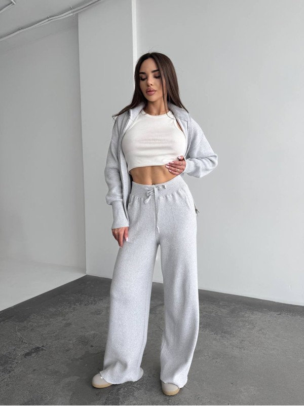 Жiночий прогулянковий костюм сiрого кольору 35954