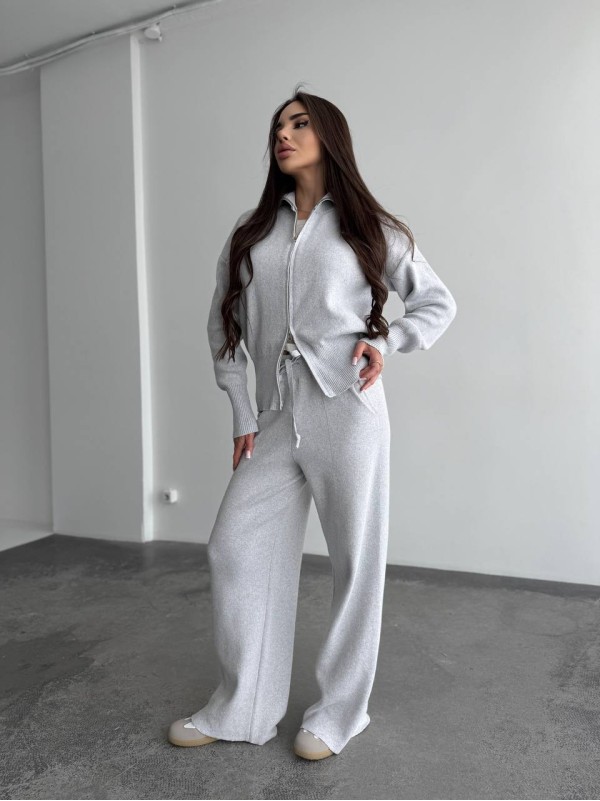 Жiночий прогулянковий костюм сiрого кольору 35954