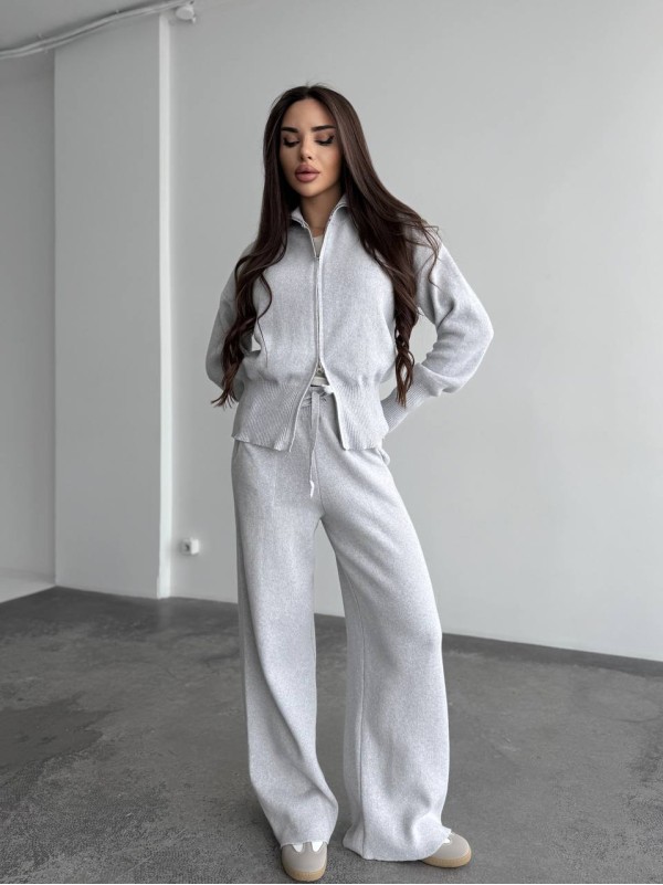 Жiночий прогулянковий костюм сiрого кольору 35954