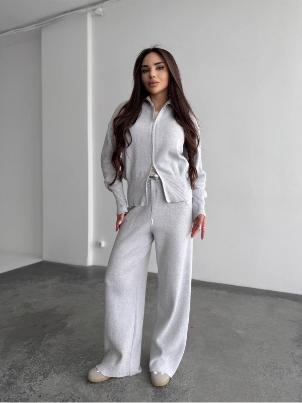 Жiночий прогулянковий костюм сiрого кольору 35954