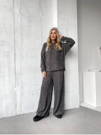 Базовий жiночий костюм з альпаки чорного кольору 35967