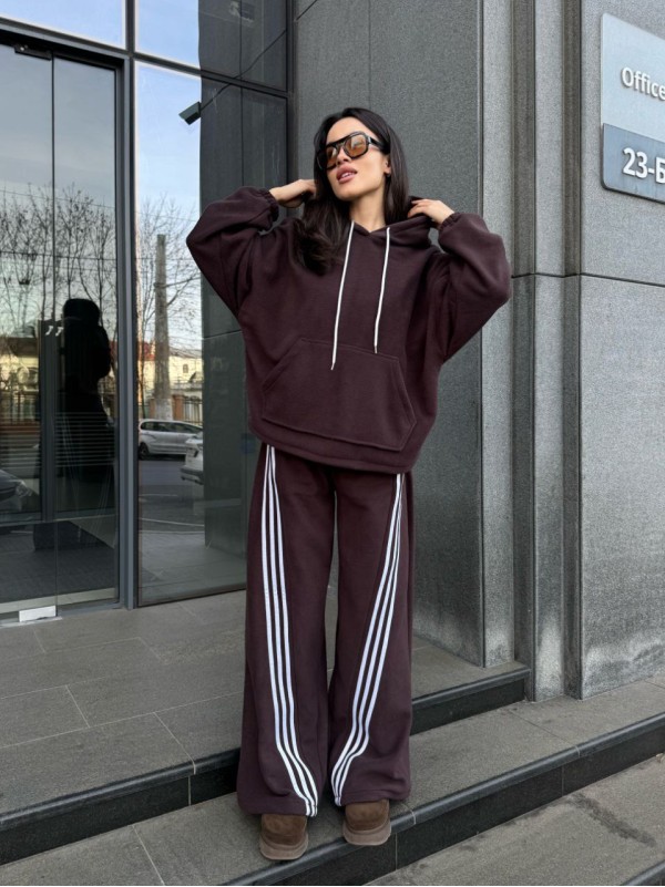 Жiночий теплий костюм iз флiса коричневого кольору 35970