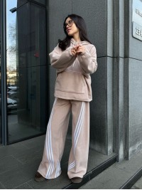 Жiночий теплий костюм iз флiса бежевого кольору 35972