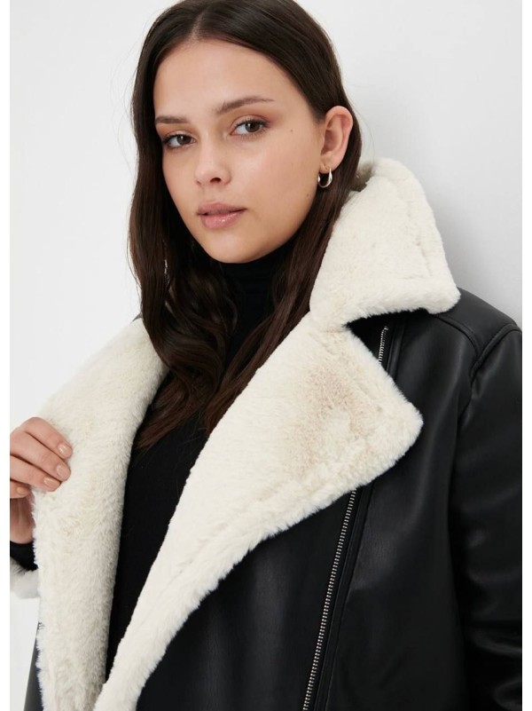 Жіноча дублянка на запах чорного кольору 359768