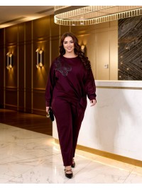 Жіночий нарядний костюм з трикотажу бордового кольору 35999