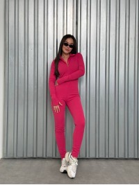 Жіночий комбінезон на флiсi в рубчик малинового кольору 36030