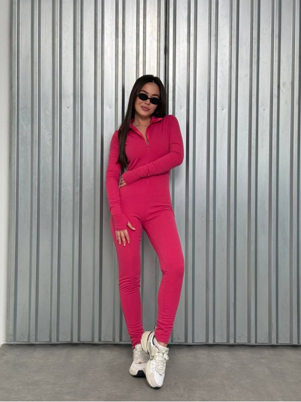 Жіночий комбінезон на флiсi в рубчик малинового кольору 36030