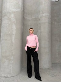 Жіночий теплий гольф рожевого кольору 36042