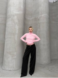 Жіночий теплий гольф рожевого кольору 36042