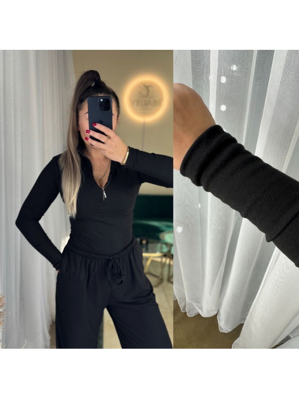 Жіночий базовий термокостюм з широкими штанами чорного кольору 36047