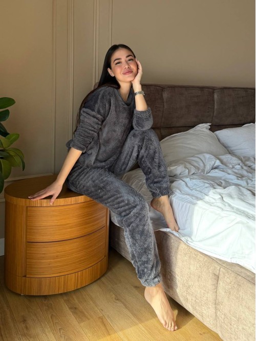 Жіночий домашній махровий костюм графiтового кольору  36056