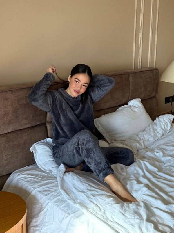 Жіночий домашній махровий костюм графiтового кольору  36056