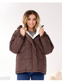 Жіноча зимова куртка коричневого кольору 36059