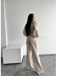 Костюм топ + штани бежевого кольору 24320