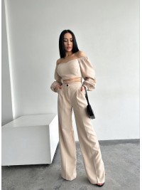 Костюм топ + штани бежевого кольору 24320