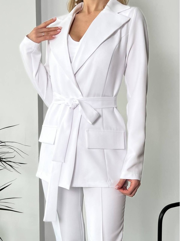 Жіночий стильний костюм-трійка білого кольору 25772