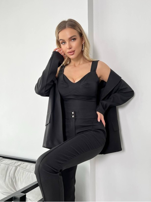 Жіночий стильний костюм-трійка чорного кольору 25774