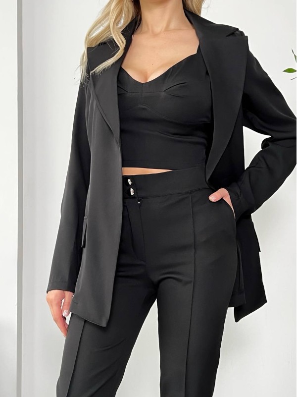 Жіночий стильний костюм-трійка чорного кольору 25774