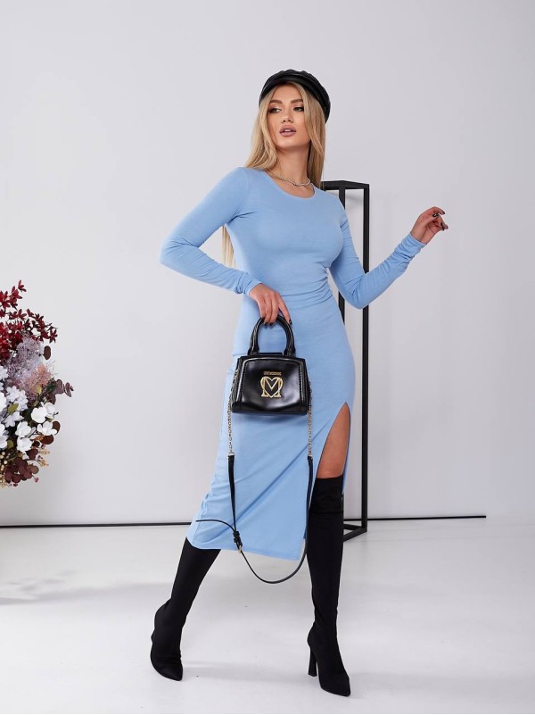 Сукня у рубчик з розрізом блакитного кольору 25967