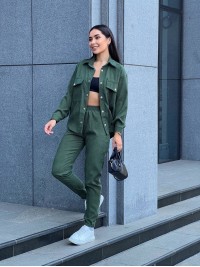 Жіночий костюм із мікровельвету на кнопках кольору хакi 26052