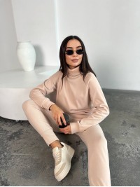 Жіночий повсякденний костюм молочного кольору 26125