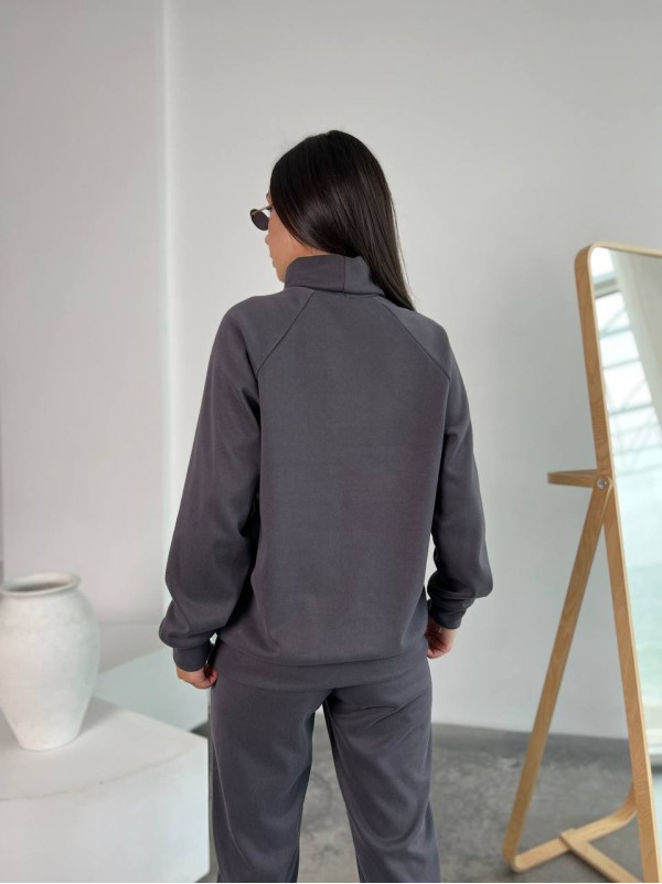 Жіночий повсякденний костюм графiтового кольору 26127