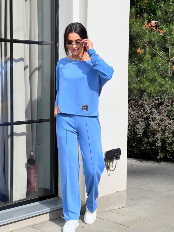 Жіночий костюм зі спущеним плечем джинсового кольору 26295