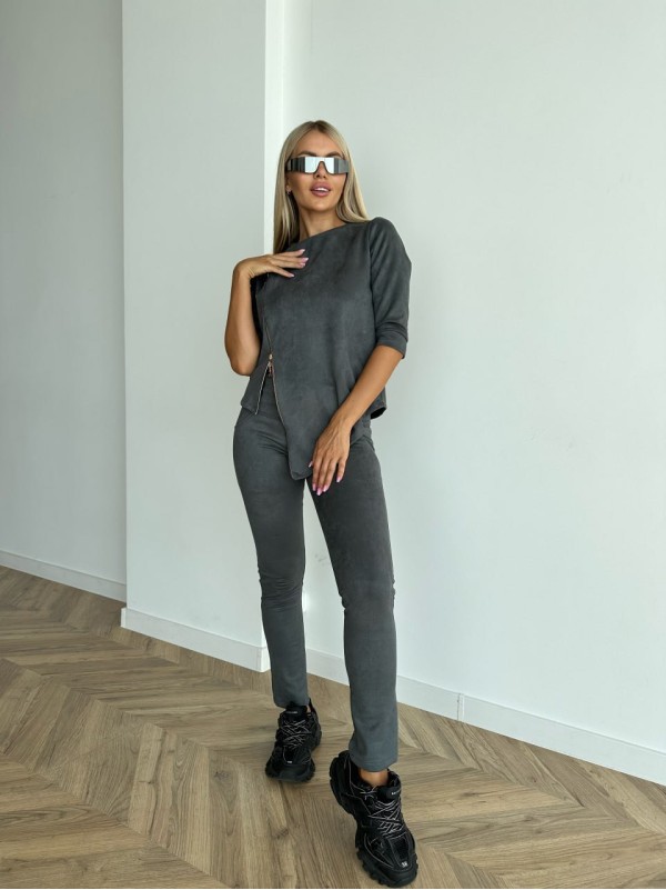 Жіночий прогулянковий костюм графiтового кольору 26816