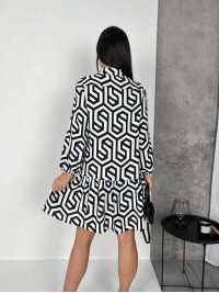 Вишукана сукня чорного кольору 26912