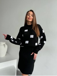 Жіночий в'язаний костюм чорного кольору 26937