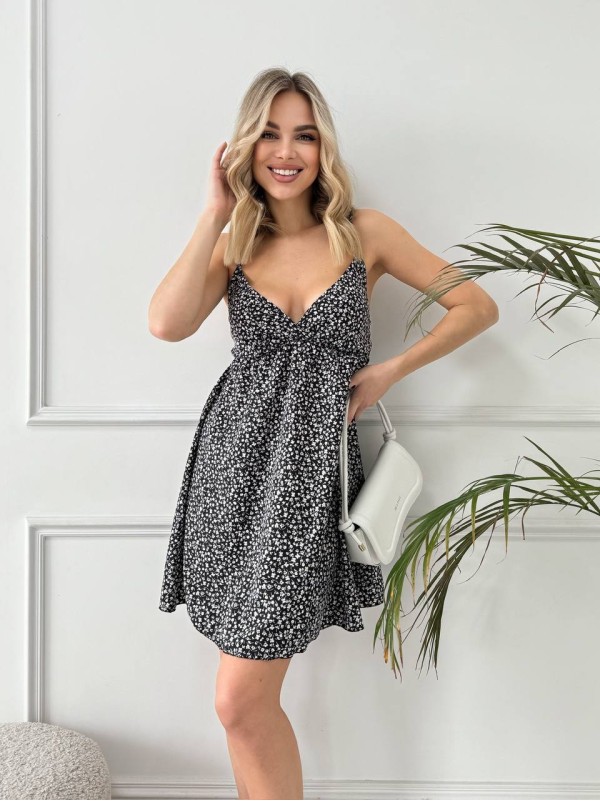 Сукня з відкритою спинкою чорного кольору 27029