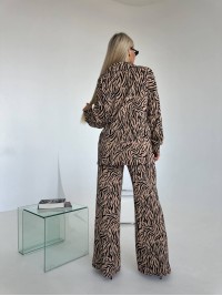 Жіночий прогулянковий костюм кольору бежевої зебри 27390