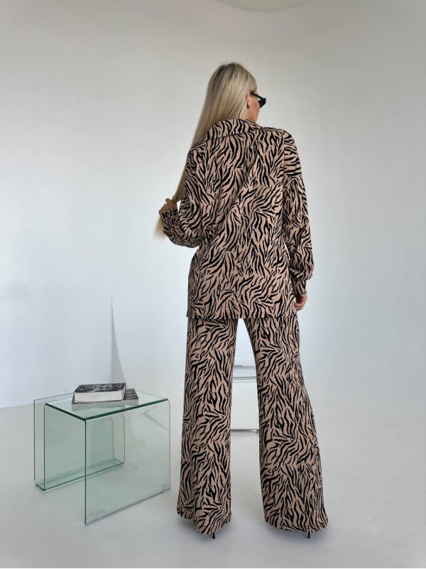 Жіночий прогулянковий костюм кольору бежевої зебри 27390