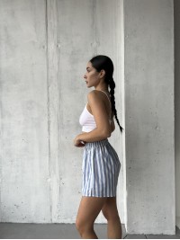 Жіночі шорти в блакитну смужку 27451