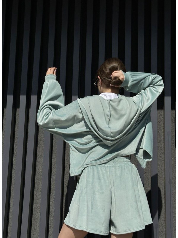 Жіночий велюровий костюм оливкового кольору 27463