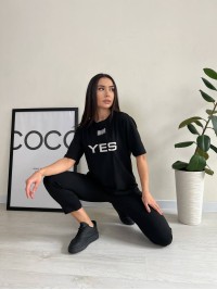 Легкий спортивний костюм чорного кольору 27642