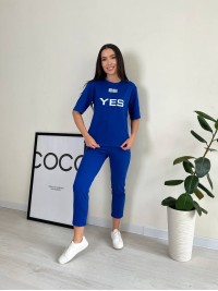 Легкий спортивний костюм кольору електрик 27645