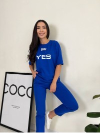 Легкий спортивний костюм кольору електрик 27645