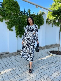 Сукня чорного кольору 27835